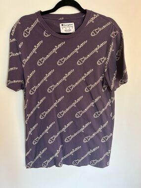 CHAMPION AUTHENTIC ATHLETICWEAR PURPLE AND WHITE SPELLOUT ALL OVER MENS SIZE S
